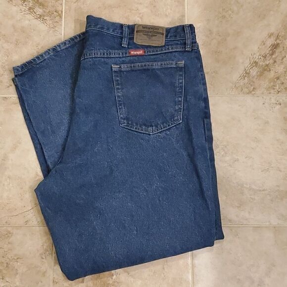 Men's Wrangler relaxed medium wash jeans - Picture 7 of 7